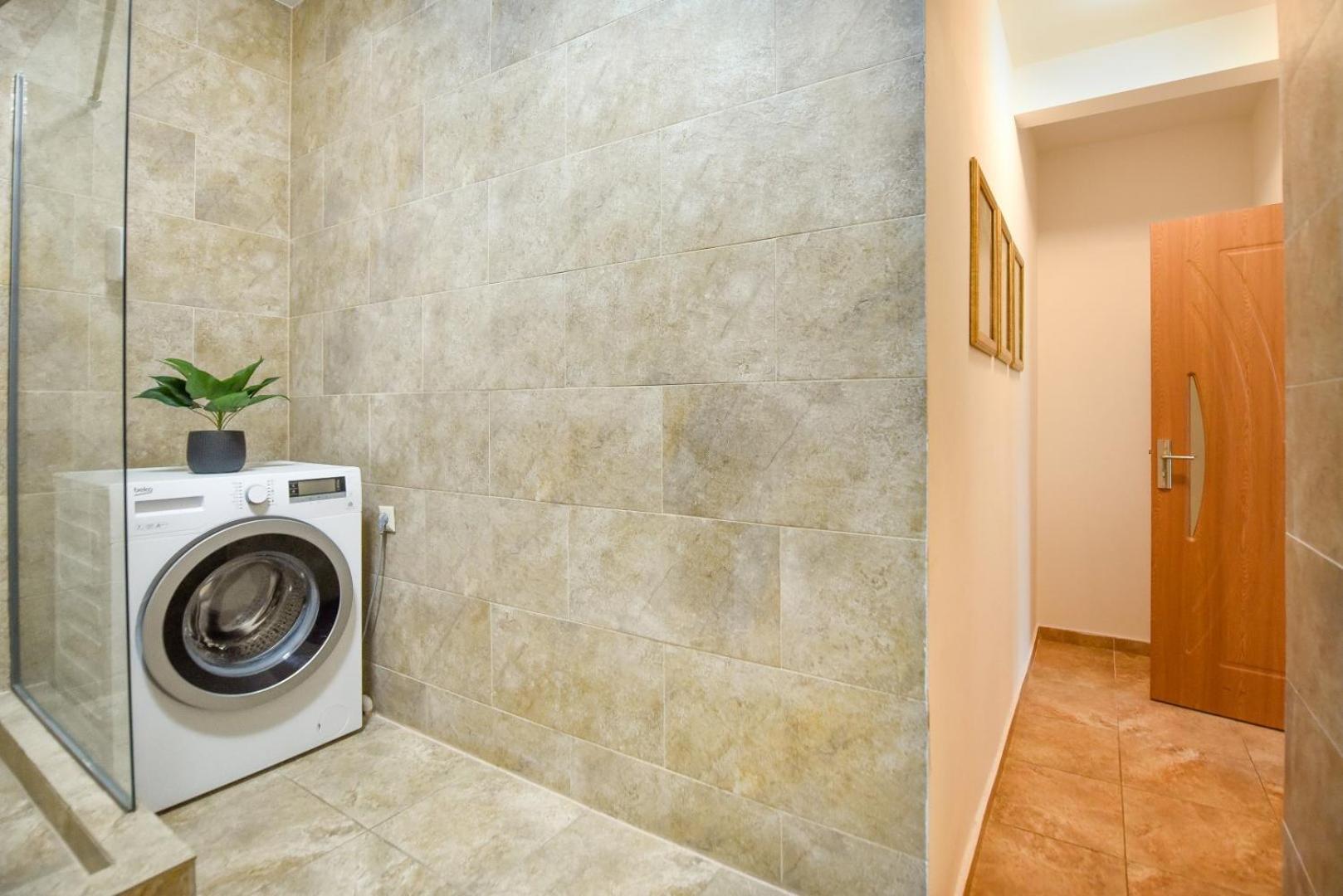 Historic Charm, Modern Comfort - Accommodation In The Heart Of The Old Town Bucarest Habitación foto