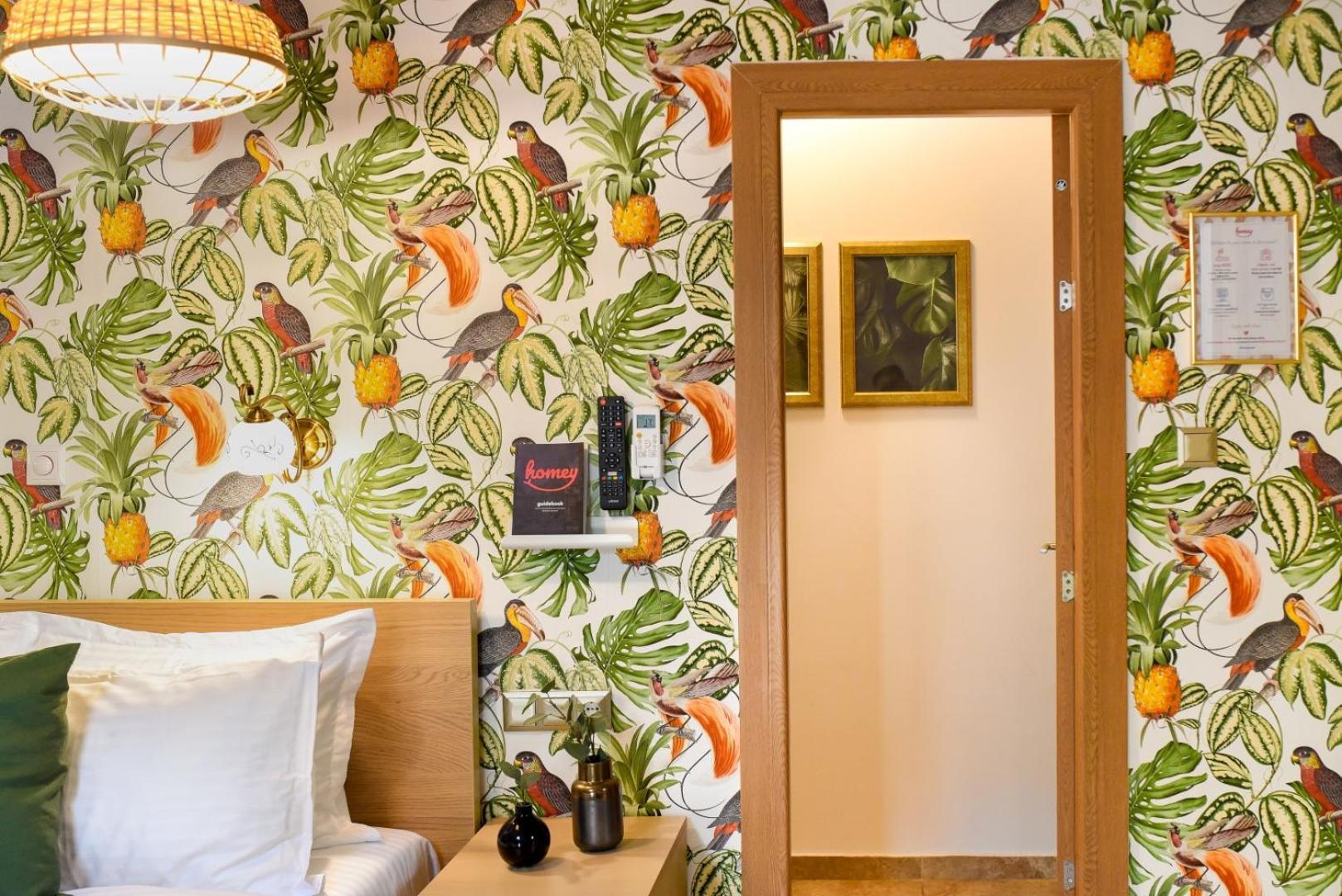 Historic Charm, Modern Comfort - Accommodation In The Heart Of The Old Town Bucarest Habitación foto
